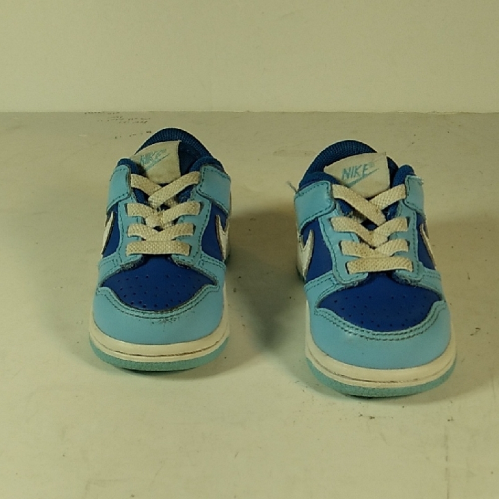 Nike Kids Retro Two-Tone Blue Low-Top Sneakers Size 5C.